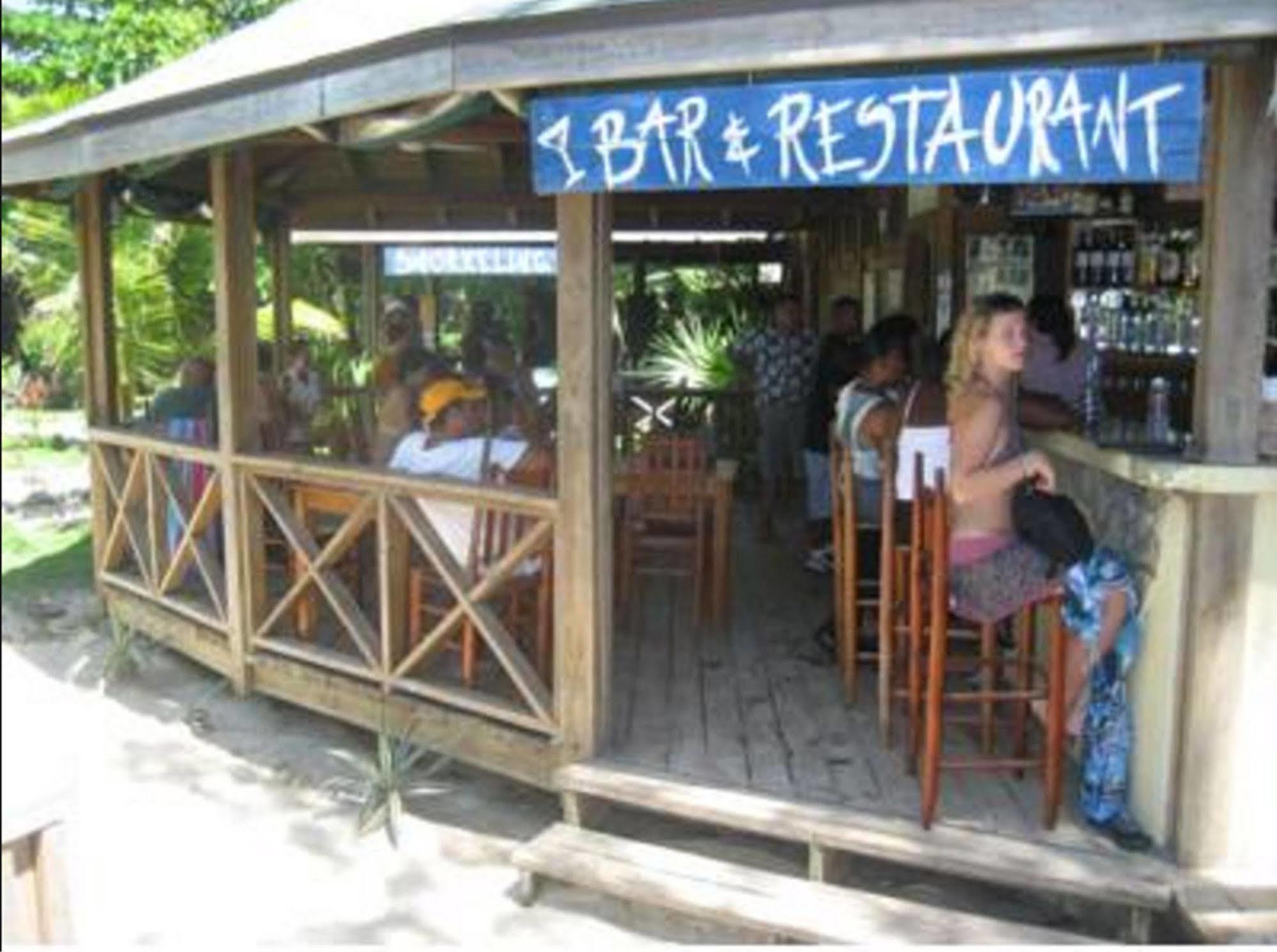 Las Rocas Resort And Dive Center West Bay Exterior foto